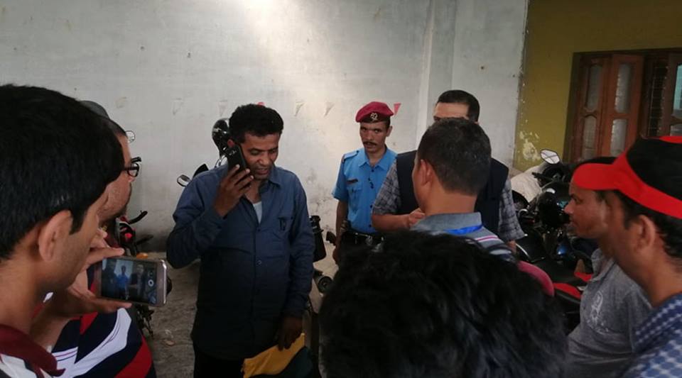 ३५ हजार रुपैयाँ घुससहित डिभिजन वन कार्यालय विराटनगरका सहायक वन अधिकृत पक्राउ
