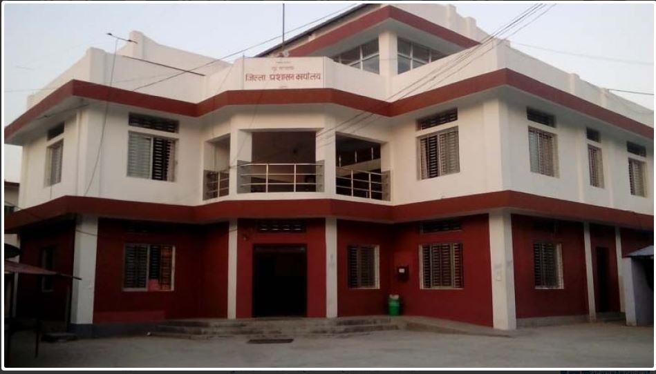 प्रशासन परिसर भारतीय मोटरसाइकलले भरियो