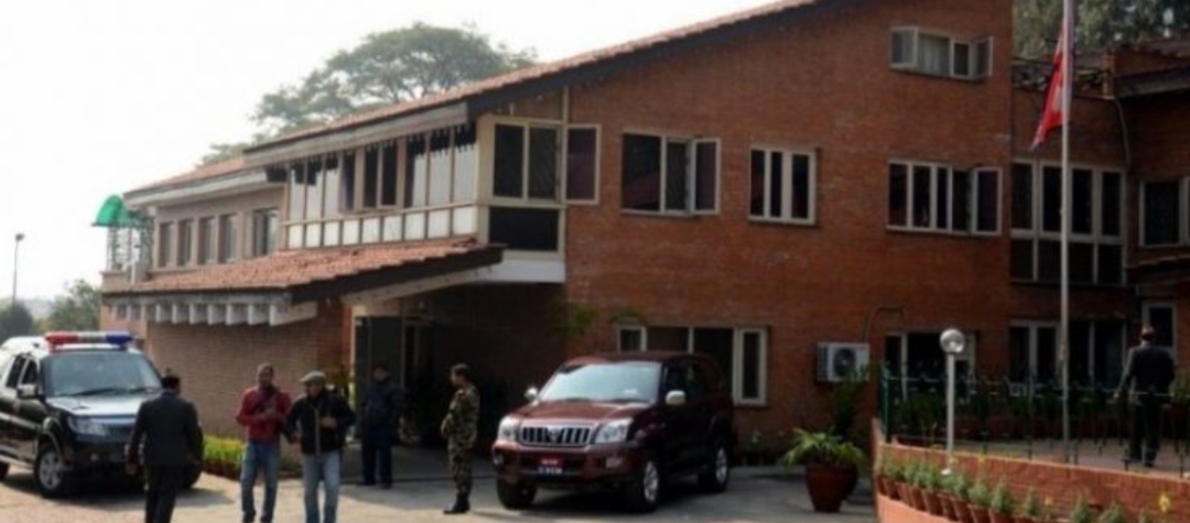 एकता प्रक्रिया अन्तिम चरणमा पुगेका बेला बालुवाटारमा पूर्वएमालेको छुट्टै बैठक | OmkarTimes.com