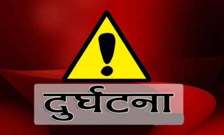 झापाबाट सोलुखुम्बु जाँदै गरेको बस दुर्घटना हुँदा तीनजनाको मृत्यु १४ घाइते