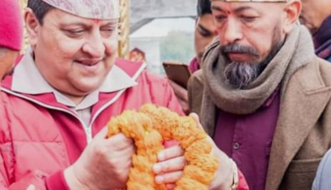 प्रचण्डलाई शिवसेनाको काउन्टर जवाफ – `सत्ता जोगाउन बेतुकको अभिव्यक्ति नदेउ नत्र हेगको व्यवस्था नेपालमै हुन्छ´