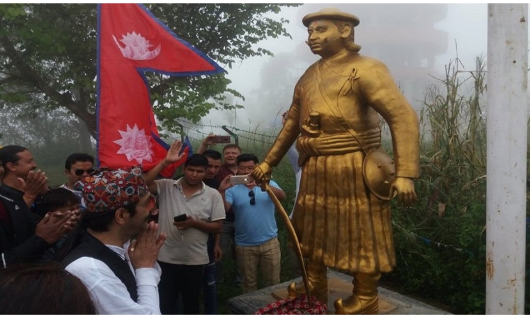 राजसंस्थाको जयजयकार,पुर्व युवराज पारसद्वारा काजी कालू पाण्डेको सम्मान