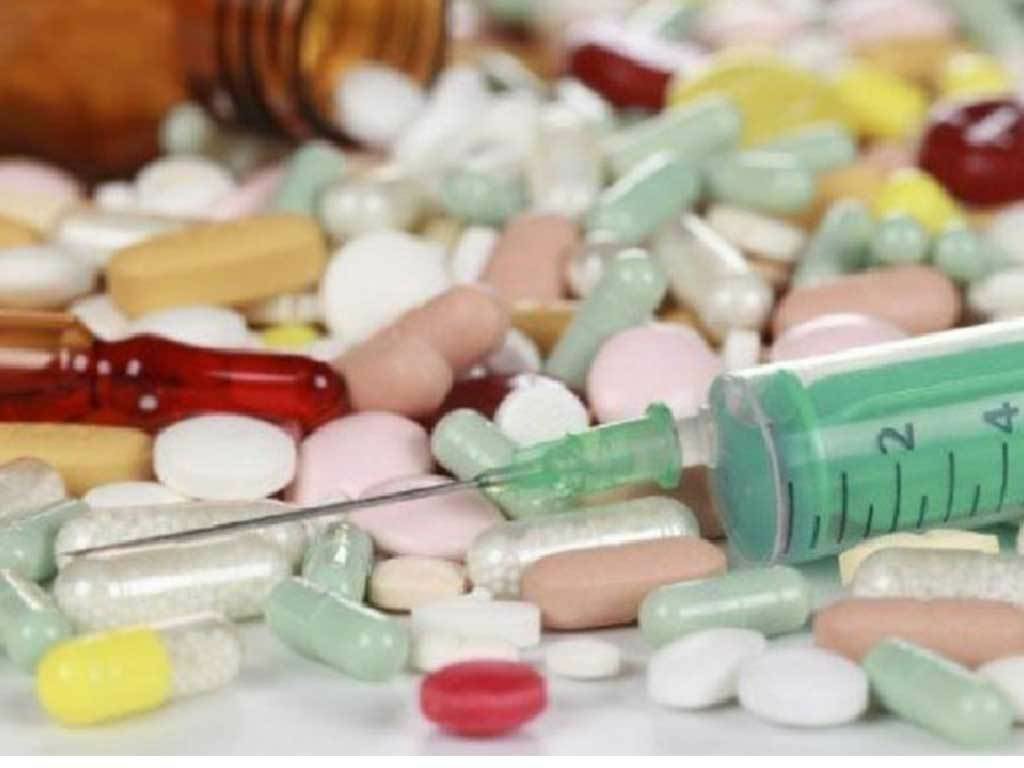 ओमकार फलोअप : किन फार्मेसीहरुको ताण्डव हेरेर बस्छ दमक नगरपालिका ?