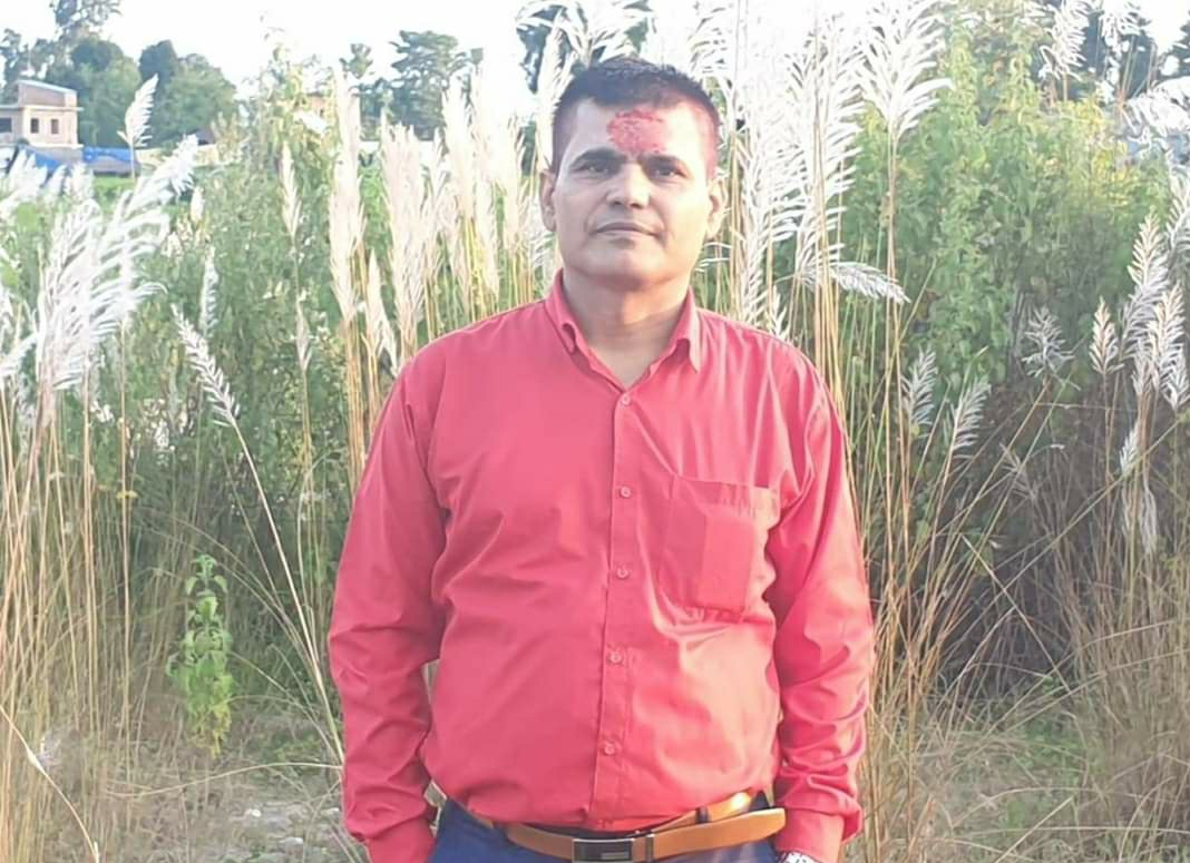 ओमकार बिशेष : फेसबुकमा स्टाटस लेखेकै भरमा पत्रकार हप्काउने यी को हुन् ?