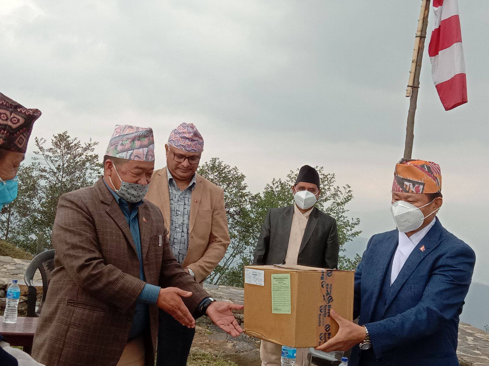 मुख्यमन्त्री राईद्वारा कोरोना प्रभावित जिल्लाको निरीक्षण