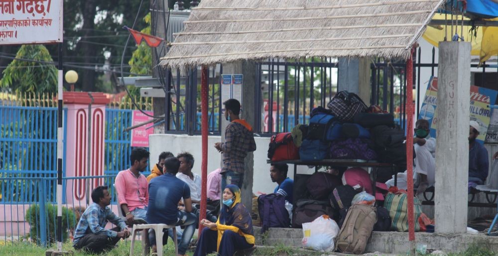 नेपालबाट फर्किएकालाई भारत प्रवेशमा रोक