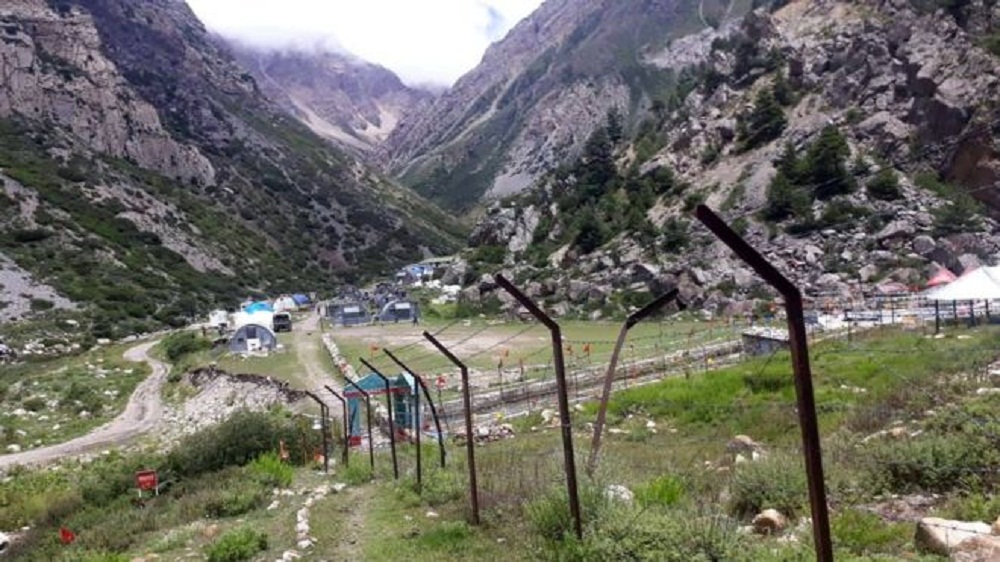 व्यासका गोठमा भारतीय सैनिक क्याम्प