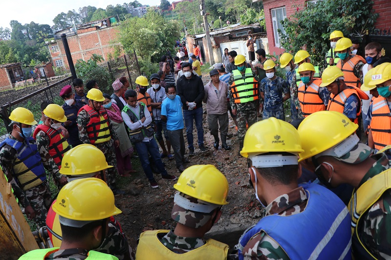 भक्तपुरमा बाढीले बगाएका ट्रक चालकको शव ललितपुरमा भेटियो