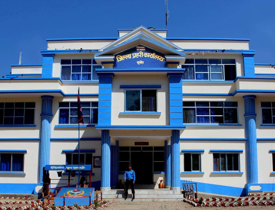 थुनुवामा कोरोना देखिएपछि सुर्खेत प्रहरीको हिरासत सिल