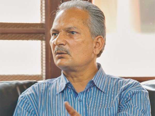 ओलीलाई प्रधानमन्त्रीबाट हटाएर देशलाई बचाऔँ : बाबुराम भट्टराई