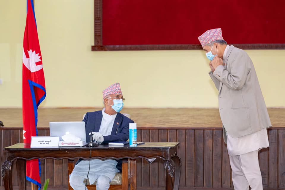 क्याबिनेटमा माया प्रेमका कुरा