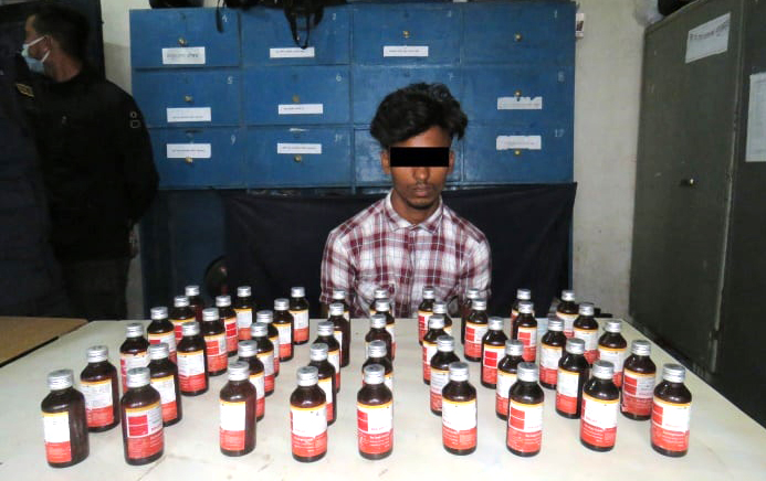 लागुऔषध सहित एक जना पक्राउ
