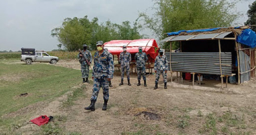 कञ्चनपुरमा गस्तीका सशस्त्र प्रहरीमाथि तस्करद्वारा ढुङ्गा प्रहार र गालीगलौच