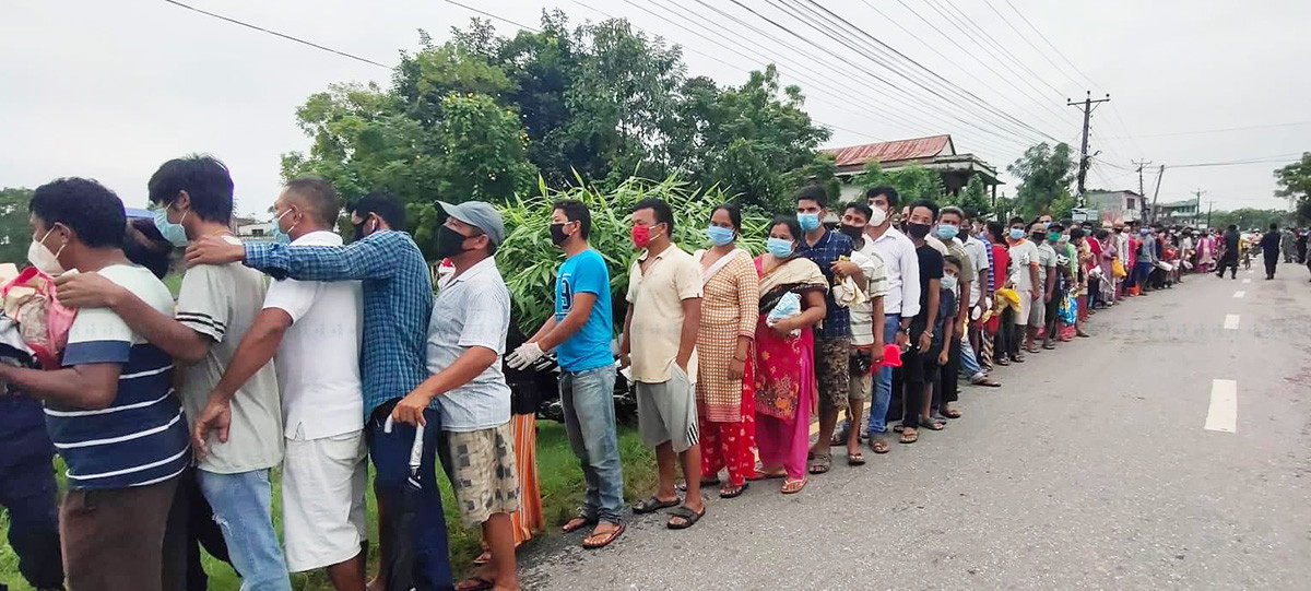 मल लिन मध्यरातदेखि लाईन, अन्त्यमा रित्तै हात