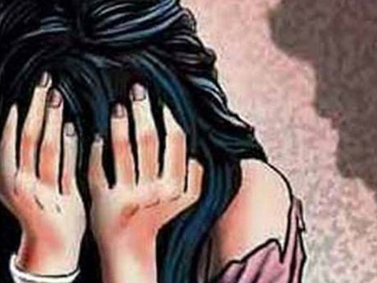 दुई छुट्टै बलात्कारको घटनामा एक पक्राउ एक फरार