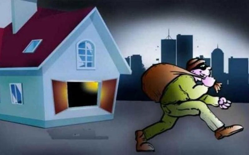कोटेश्वरबाट करिब १४ लाख बराबरको सुनका गहना चोरी