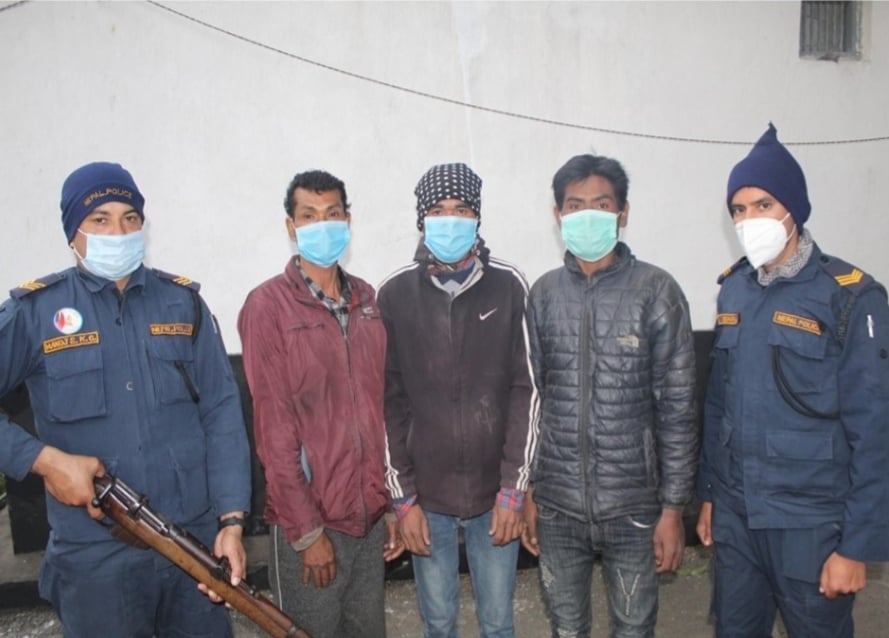 दाङमा एक व्यक्तिको विभत्स हत्या गर्ने तीन जना पक्राउ