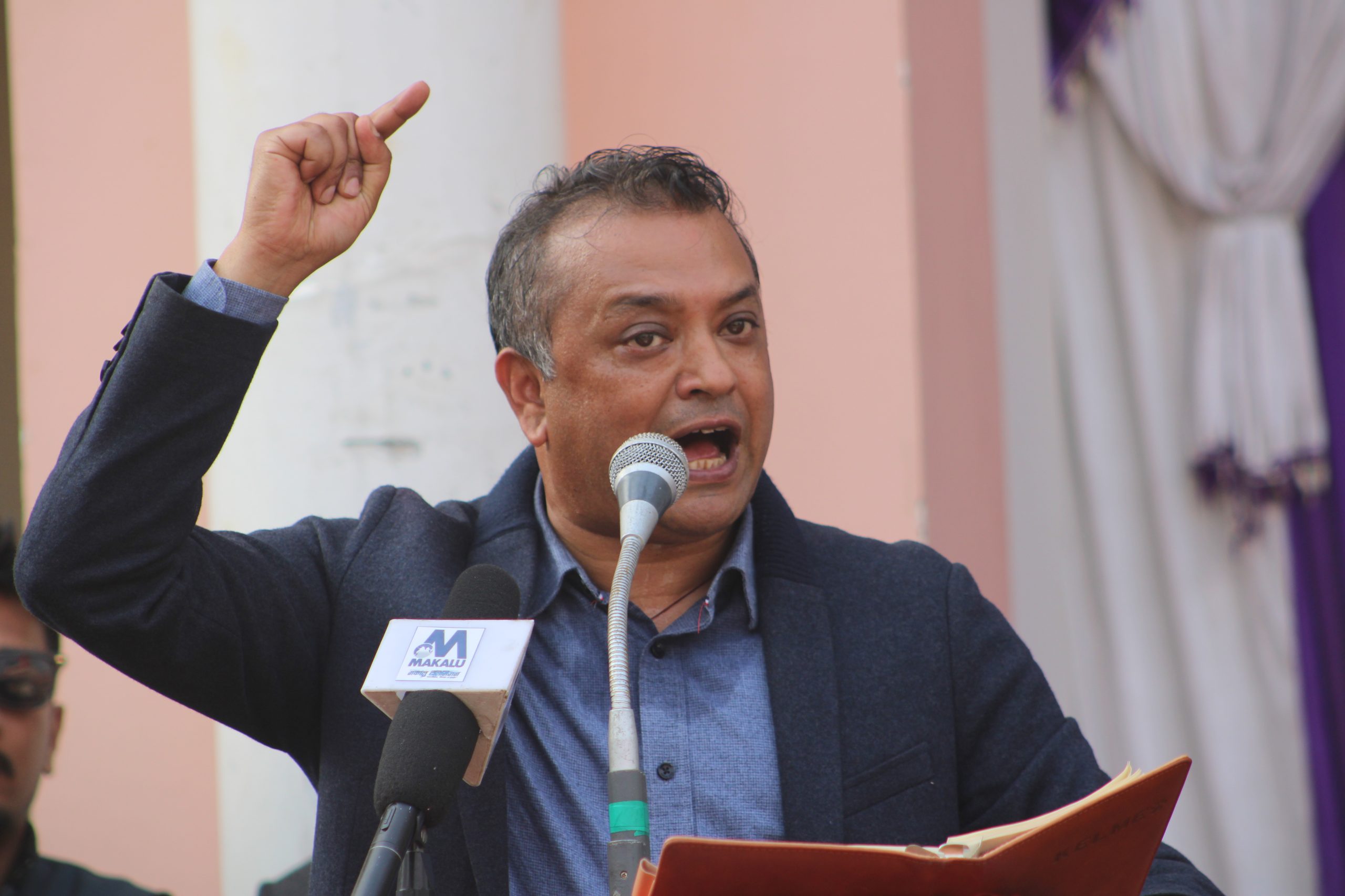 एमालेलाई मत माग्ने अधिकार छैन : गगन थापा