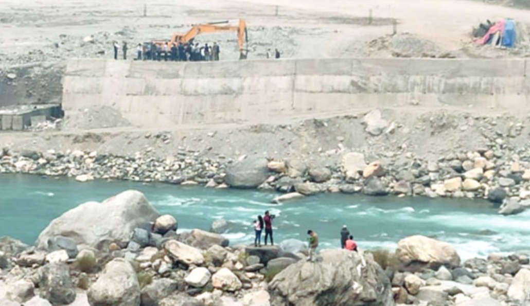 महाकालीमा भारतले तटबन्ध बनाइसकेपछि नेपालको निरीक्षण
