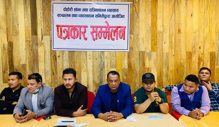 रात्रिकालीन व्यवसाय बन्द गर्ने सरकारी निर्णय अवज्ञा गर्ने व्यवसायीको चेतावनी
