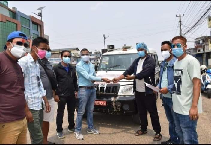 कोरोना संक्रमितलाई युवा संघको नि:शुल्क एम्बुलेन्स