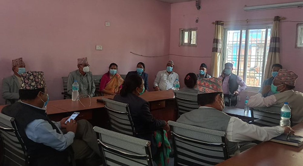 सुदूरपश्चिममा एमाले संसदीय दलको बैठक, बहुमतले निर्णय गर्ने माधव पक्षको तयारी