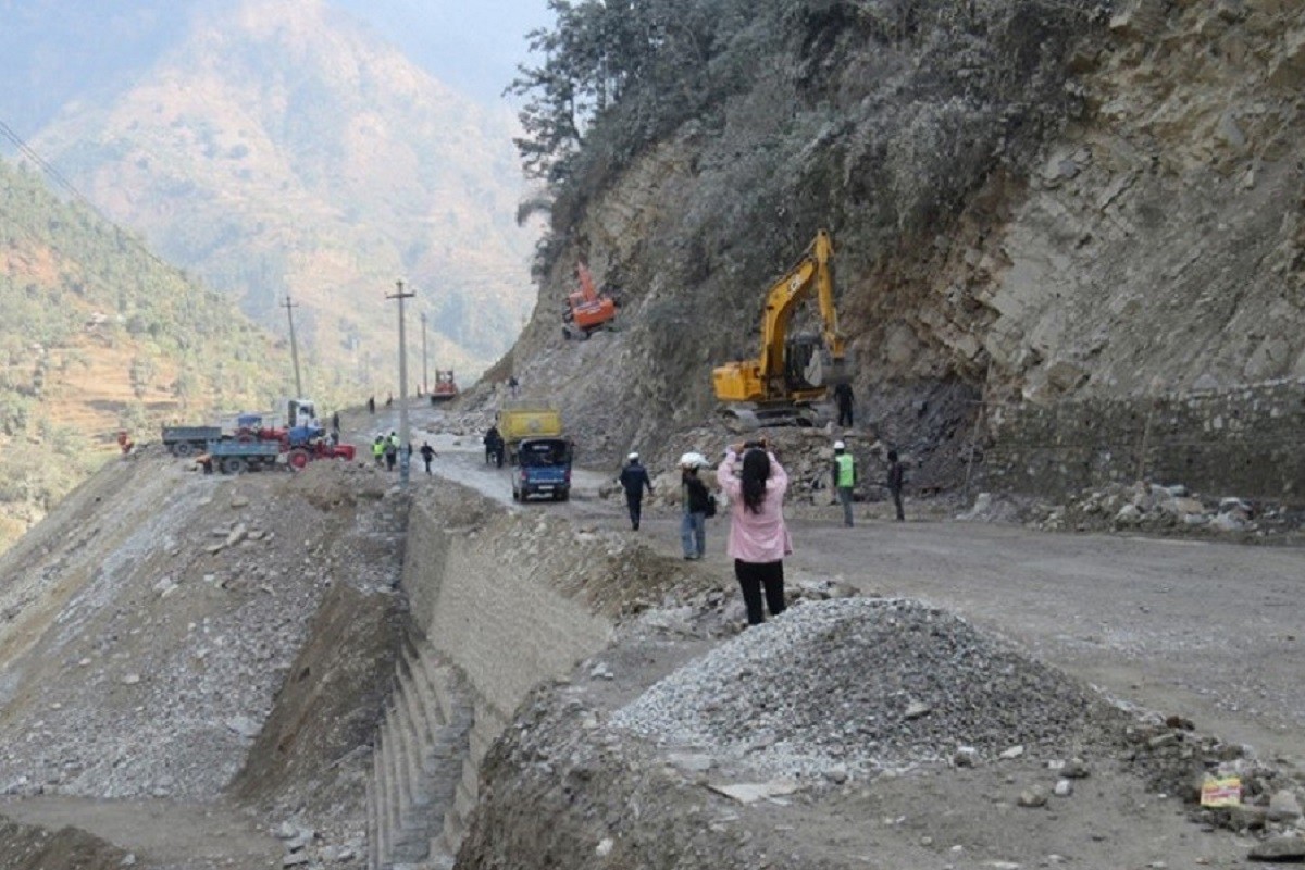 नारायणगढ-बुटवल सडक दुईतर्फी सञ्चालन