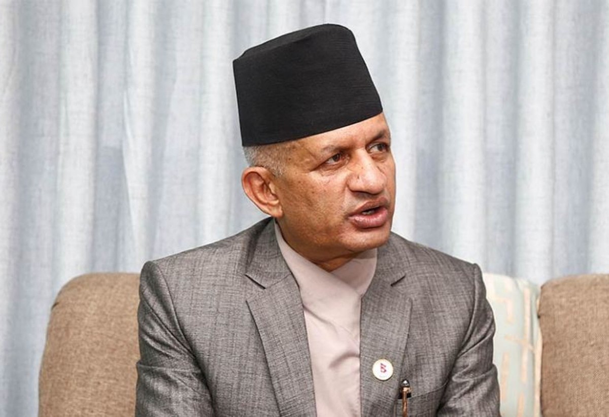 एमालेको प्रतिक्रिया ; संविधानमै नभएको कल्पना न्यायालयले गर्यो