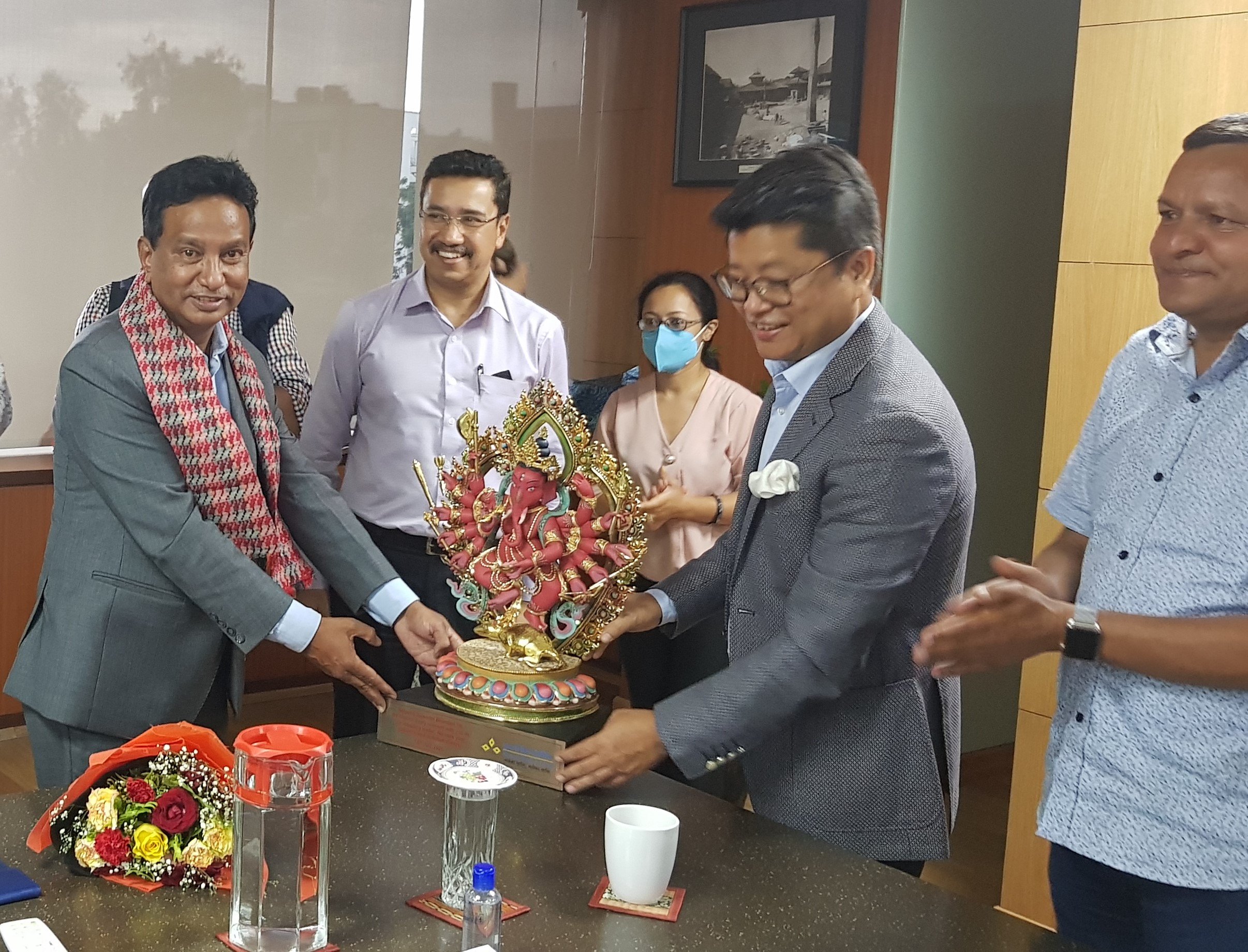 कुमारी बैंकले गर्यो सीईओ सुरेन्द्र भण्डारीको बिदाई, कामु प्रमुख कार्यकारी अधिकृतमा तिमिल्सिना नियुक्त