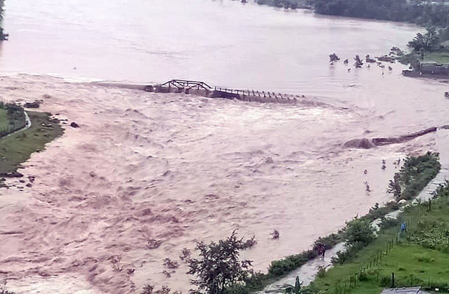 भारतमा बाढी पहिरोमा परी मृत्यु हुनेको सङ्ख्या १२४, ९९ जना वेपत्ता
