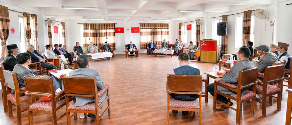 एमाले स्थायी कमिटी बैठक बस्दै, यी विषयमा हुँदैछ छलफल