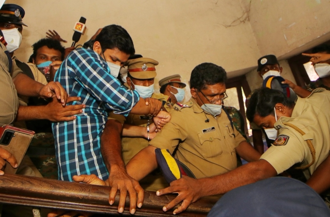 कोब्राले टोकाएर श्रीमतीको हत्या गर्नेलाई दोहोरो आजीवन कारावासको सजाय