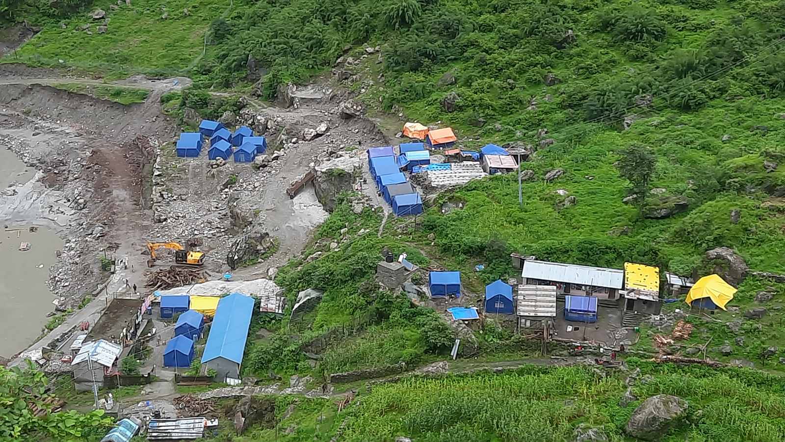 असार १ को बाढीले विस्थापित मनाङका बाढीपीडित पुनर्वासको पर्खाइमा