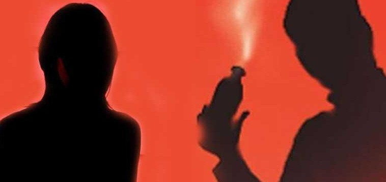 आफ्नै छोरालाई एसिड प्रहार गरेको अभियोगमा पक्राउ