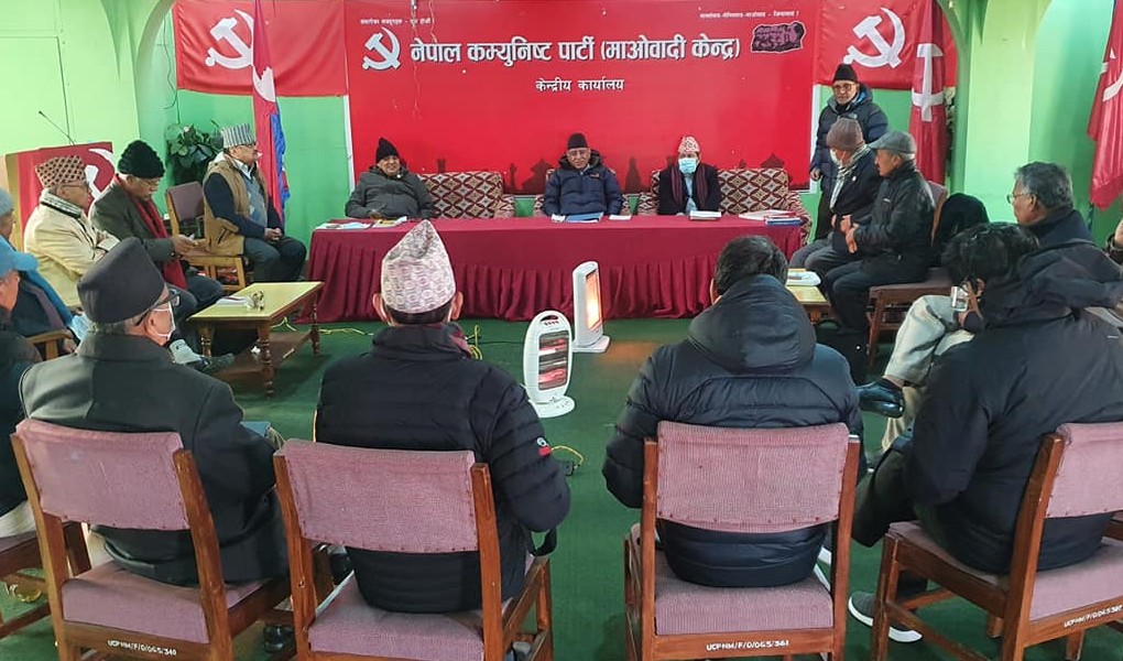 माओवादी स्थायी कमिटी बैठक पेरिसडाँडामा जारी