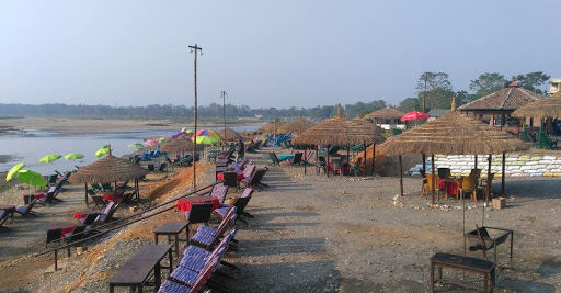 सौराहालाई रौनक बनाएको एमाले अहिले सुनसाान बनाइ फर्कियो