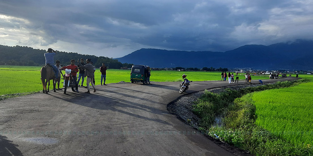 कालोपत्र सडक ‘भाइरल’, तनहुँसुर चर्चामा