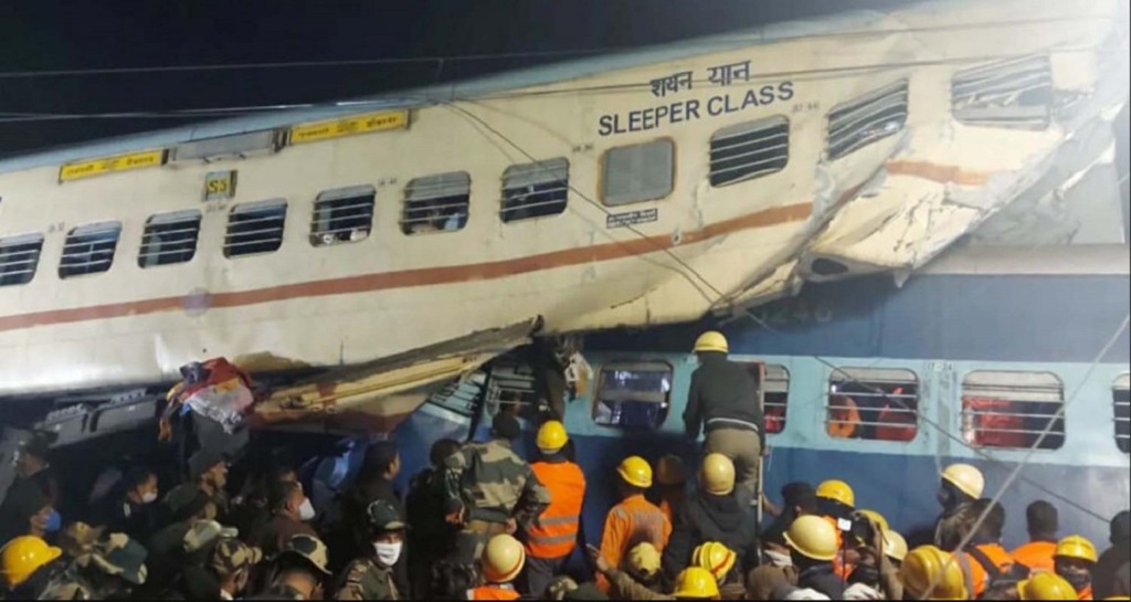 भारतमा रेल दर्घटना हुँदा ९ जनाको मृत्यु