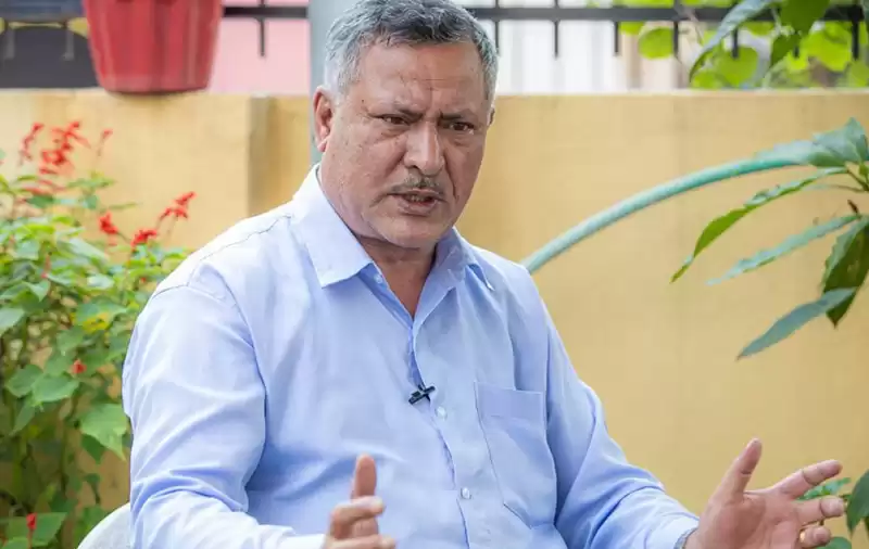 कोभिड नियन्त्रण गर्न स्वास्थ्यकर्मीको भूमिका उल्लेखनीय : मन्त्री खतिवडा