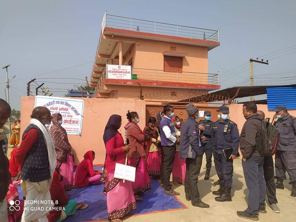 बालविकास शिक्षिकाद्वारा गाउँपालिकामा तालाबन्दी