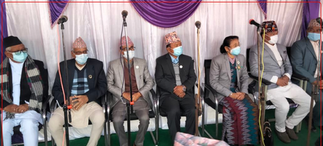 प्रदेश १ का नवनियुक्त मन्त्रीहरुले लिए पद तथा गोपनीयताको शपथ