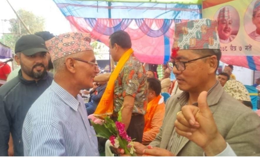 झलनाथलाई झापड हान्ने देवीप्रसाद राप्रपामा प्रवेश