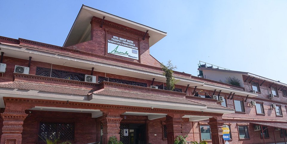 पशुपति धर्मशालामा सञ्चालित होटलमा सरकारले लगायो ताला