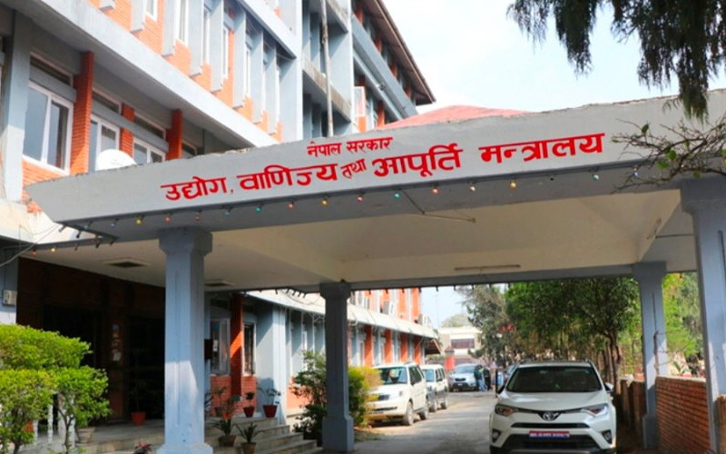 सरकारद्वारा १० प्रकारका विलासी सामानमा प्रतिबन्ध, टेलिभिजनदेखि मोटरसाइकलसम्म पर्‍यो