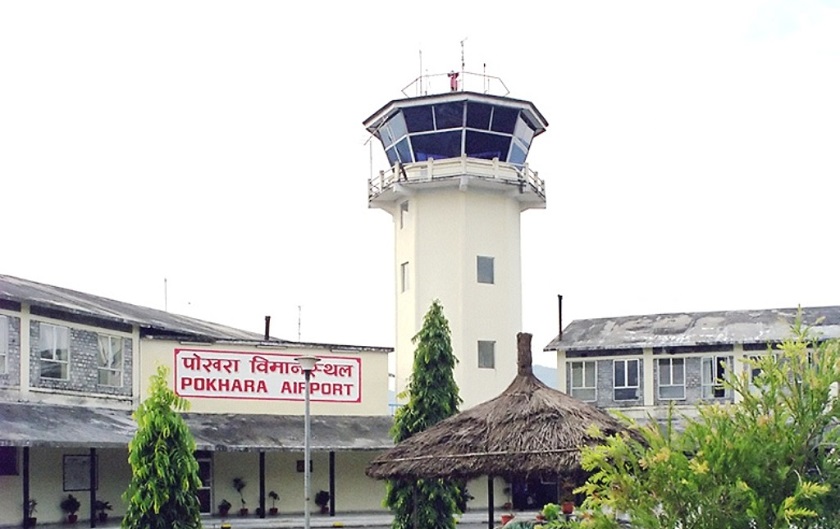 पोखरा विमानस्थलमा तेलको ट्याङ्कर पल्टिँदा उडान रोकियो