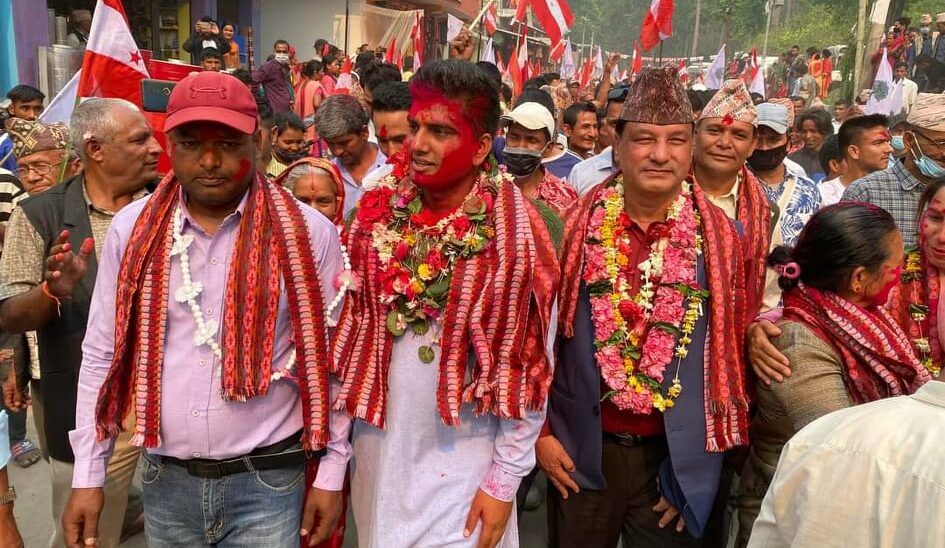 डडेल्धुराको परशुराम नगर जोगायो काँग्रेसले, २८ वर्षीय जोशी बने मेयर