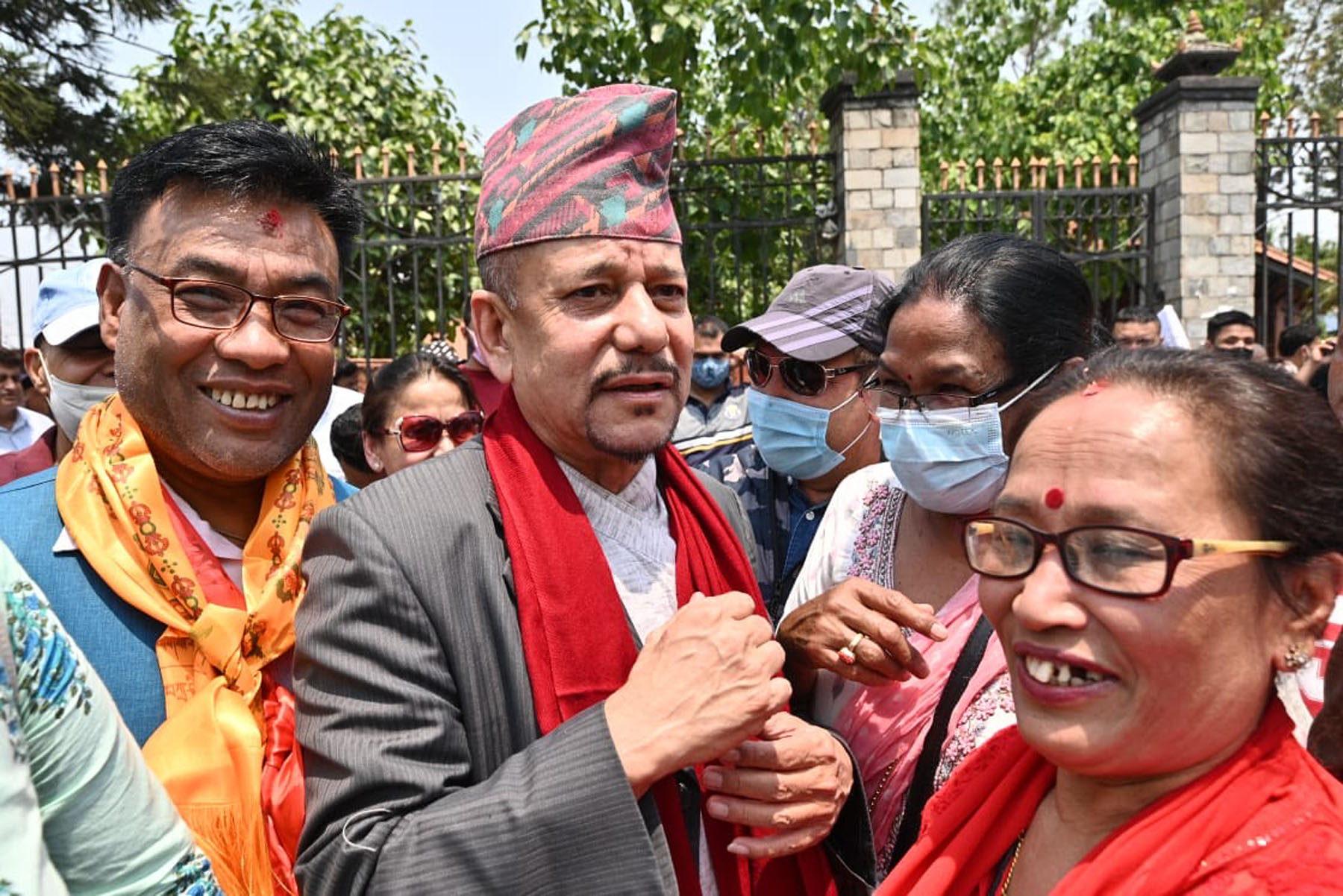 आयोगले सोध्यो केशव स्थापितलाई २४ घण्टे स्पष्टीकरण