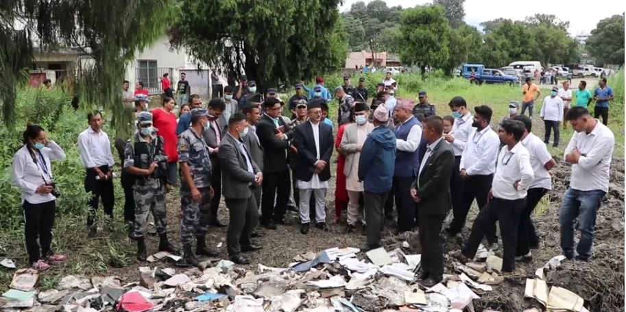 गृहमन्त्रीले गरे भृकुटीमण्डपस्थित आगलागी भएको गोदामको अवलोकन
