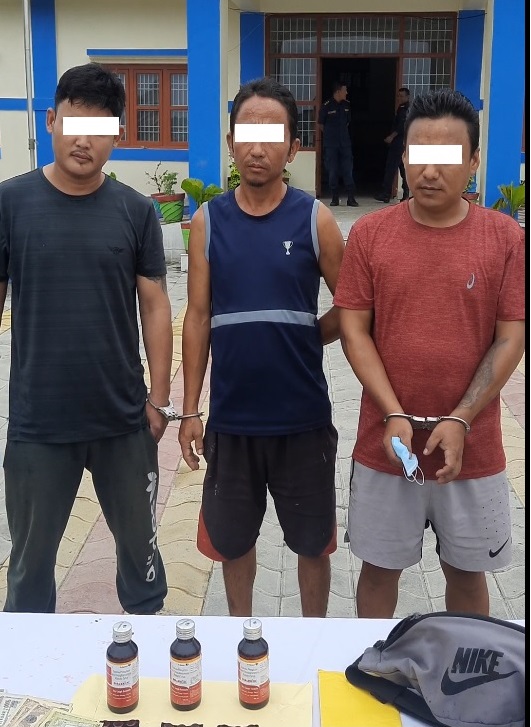 मोरङको बेलबारीबाट प्रतिवन्धित लागुऔषध सहित ३ जना पक्राउ