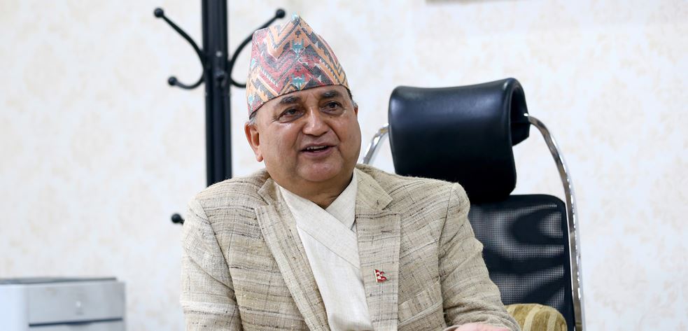एमालेले बहुमत ल्याएरै छाड्छ : ईश्वर पोखरेल